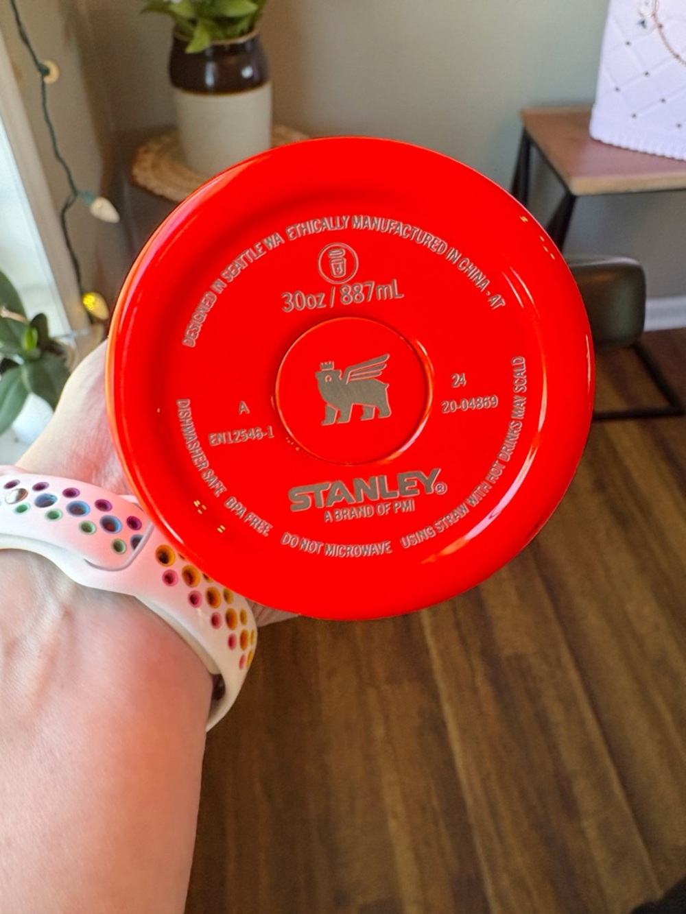 ♥️💖 Stanley Quencher Neon Orange 30 oz Tumbler - Picture 2 of 9